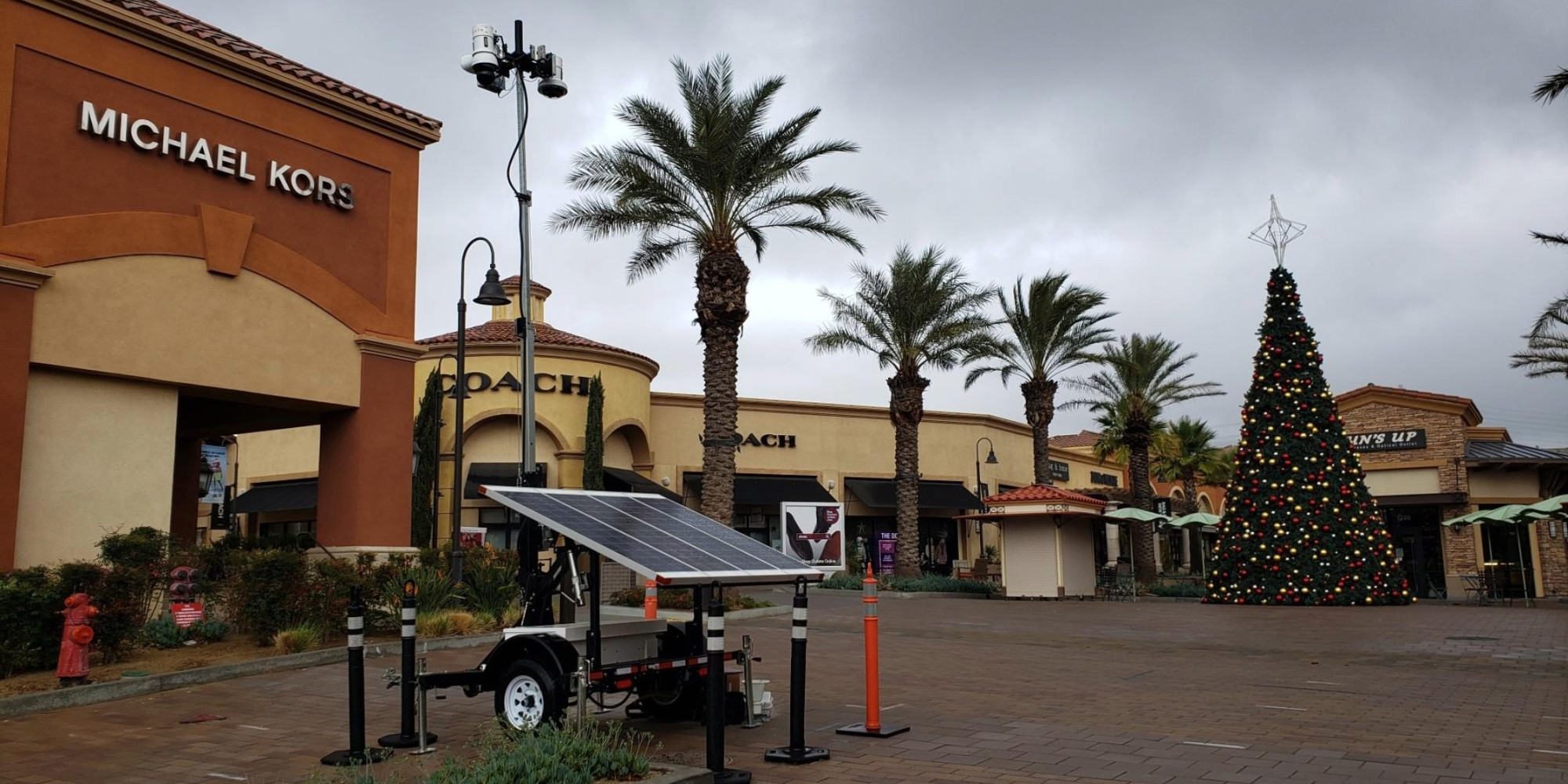 LotGuard Surveillance Trailer at Retail Parking Lot